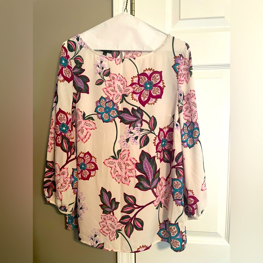 Talbots Semi Sheer Ivory Bold Floral Print Polyester Floral Blouse SZ Small